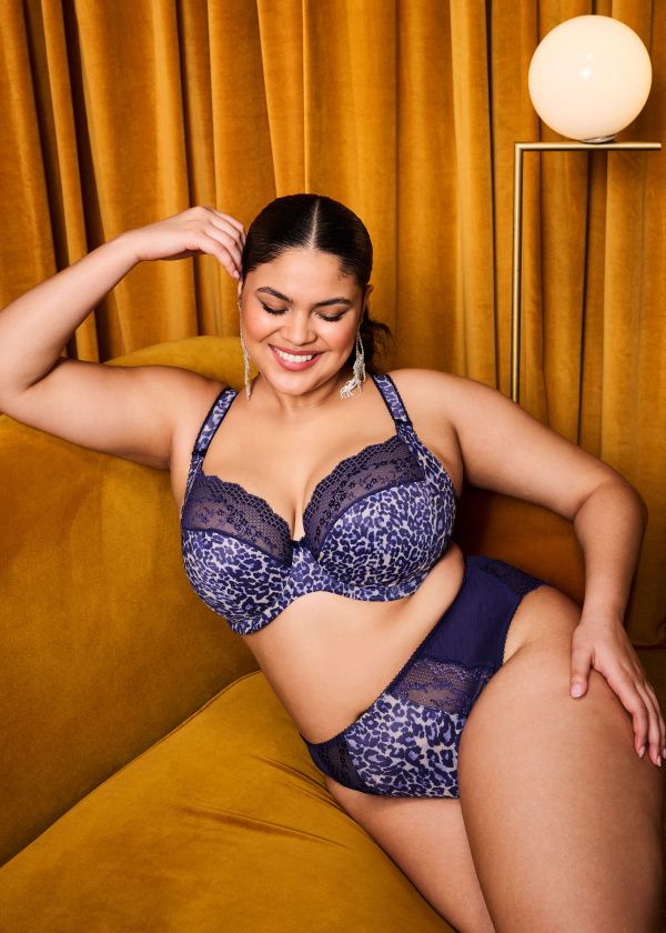 Lucie Midnight Plunge Bra