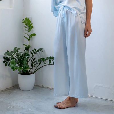 Jolie Silky Capri