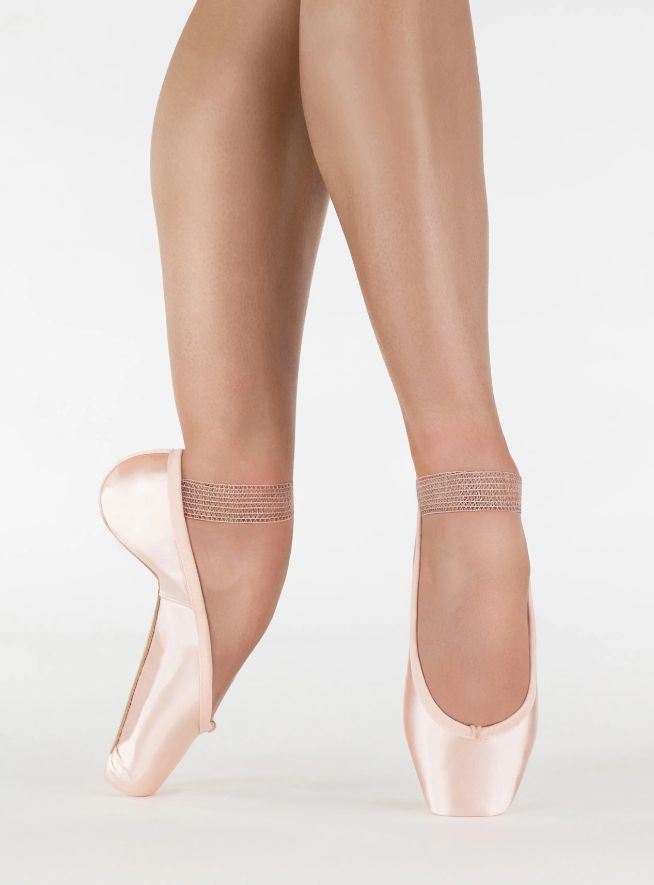 Status Standard Pink Pointe Shoe