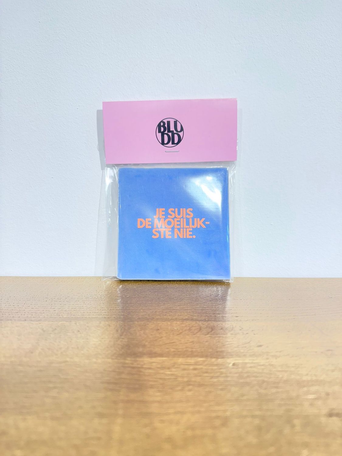 Tegel Je Suis De Moeilijkse Niet - Baby Blauw/Holografisch