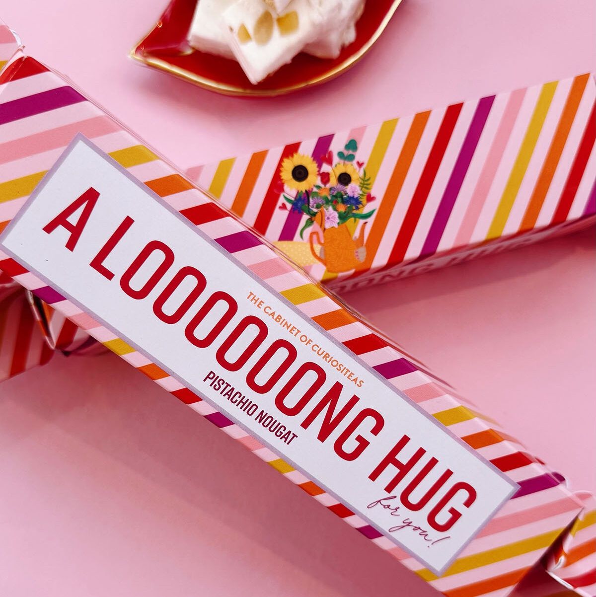 A loooooong hug | Pistache Nougat