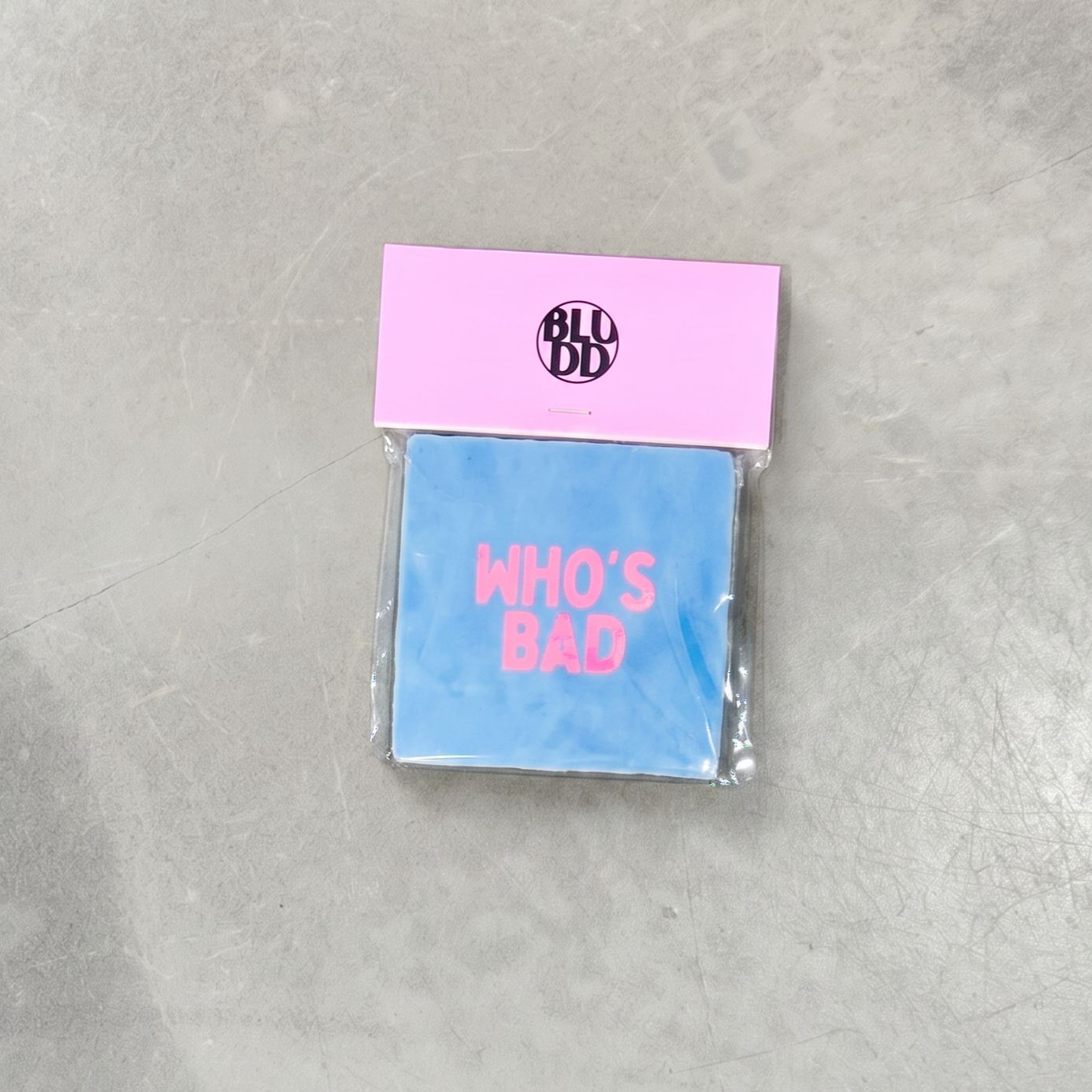 Tegel Who´s Bad - Babyblauw/Neon Roze