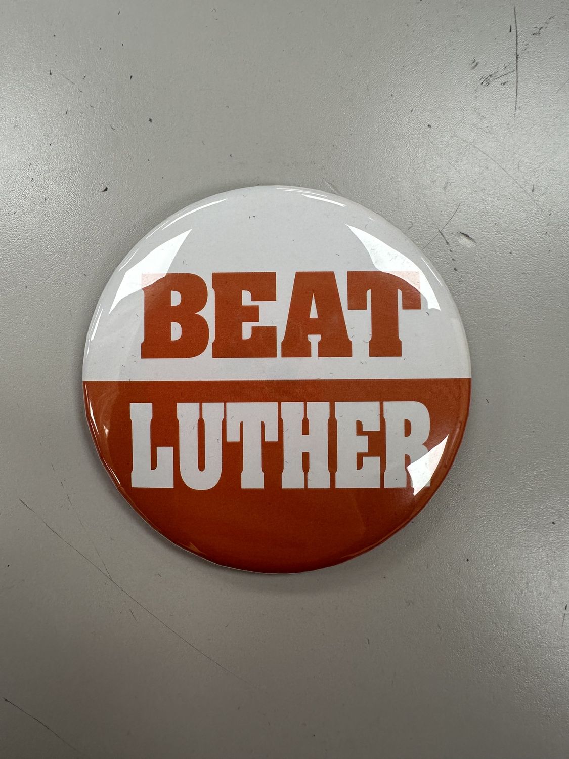 BUTTON, BEAT LUTHER
