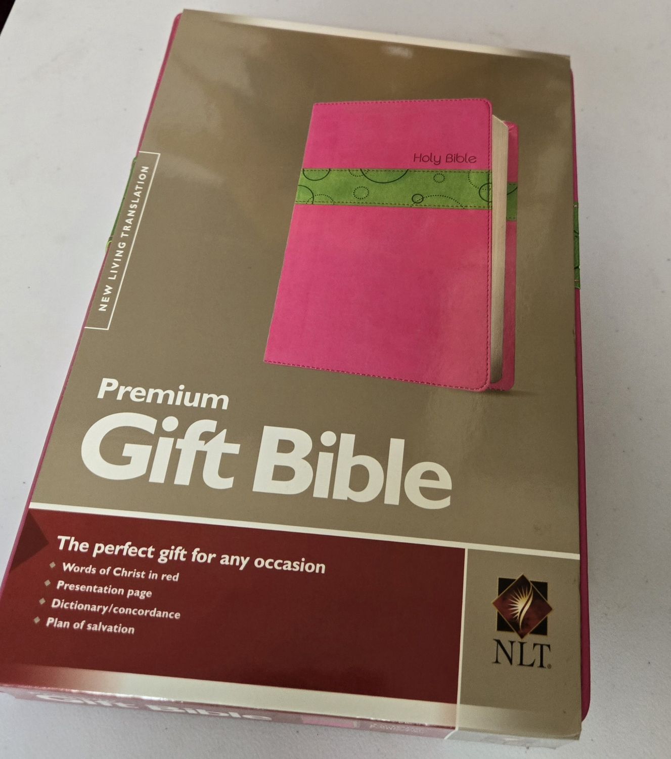 BIBLE / PREMIUM GIFT BIBLE, NLT PINK with GREEN