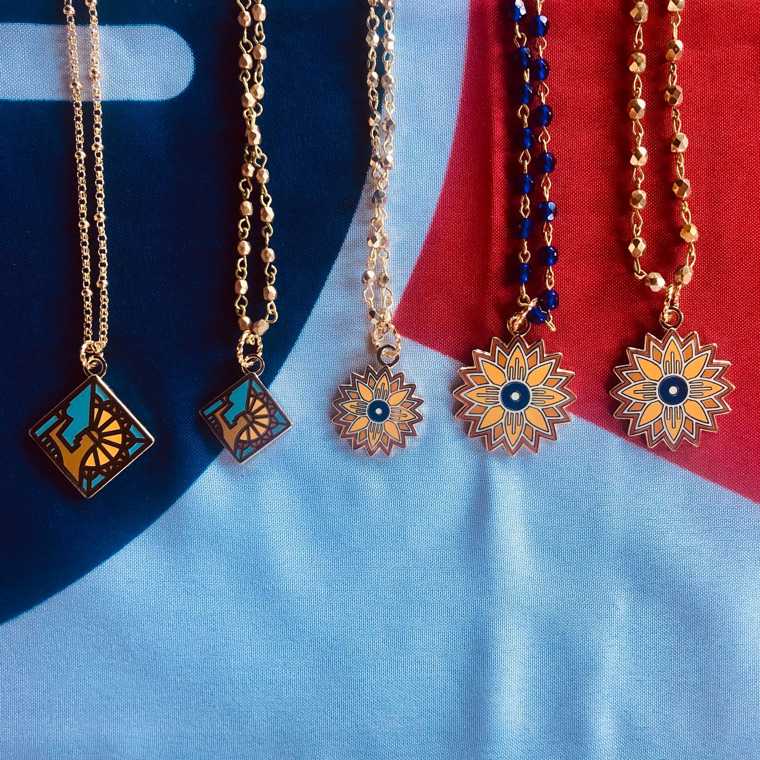 Heartlandia Necklace , Size: Small