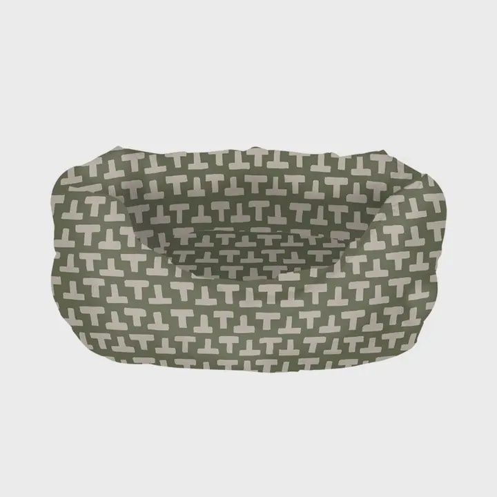 Odette Round Pet Bed, Size: Medium