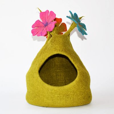 Bouquet Wool Pet Cave