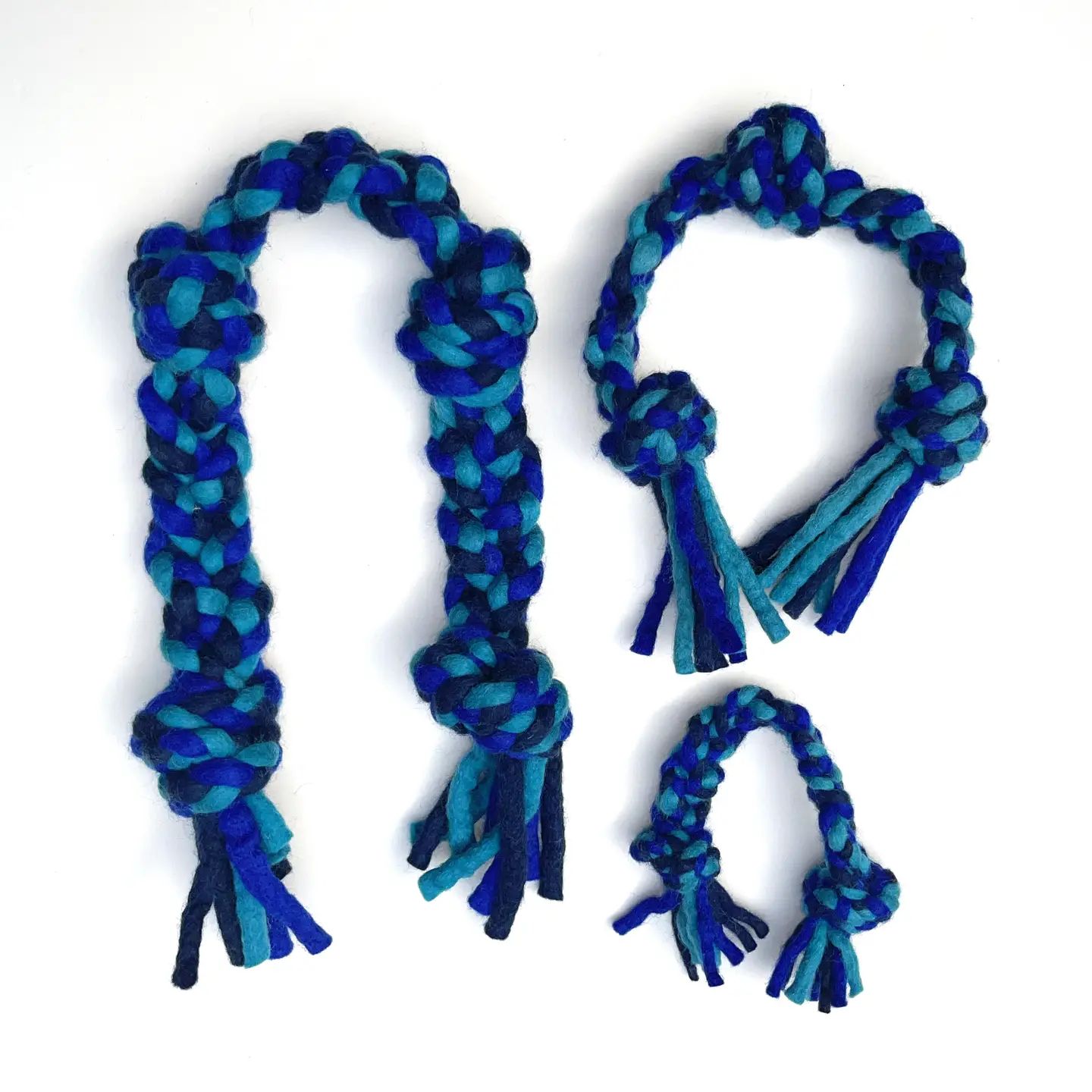 Blue &amp; Turquoise Knotted Rope Pull