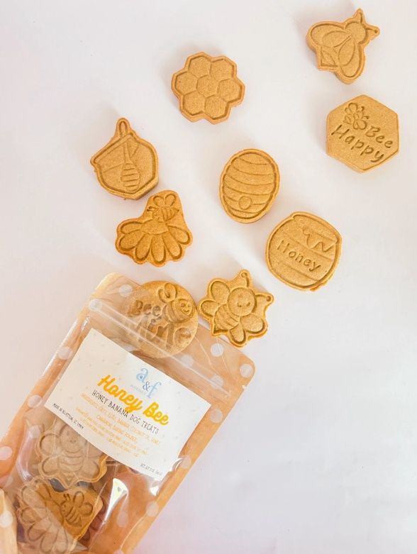 Honey Bee Dog Treat Bag