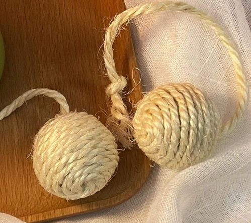 Sisal Rope Ball Cat Toy