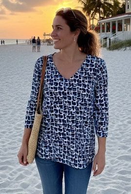 Lulu V-Neck Top SPX0471P - MZBL