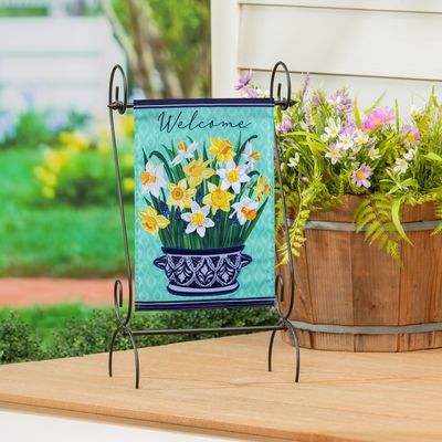 Delft Daffodil Applique Garden Flag