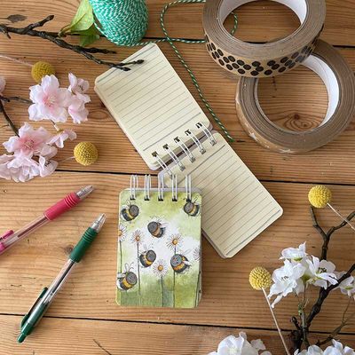 ALEX CLARK BEES AND DAISIES SMALL SPIRAL NOTEPADS