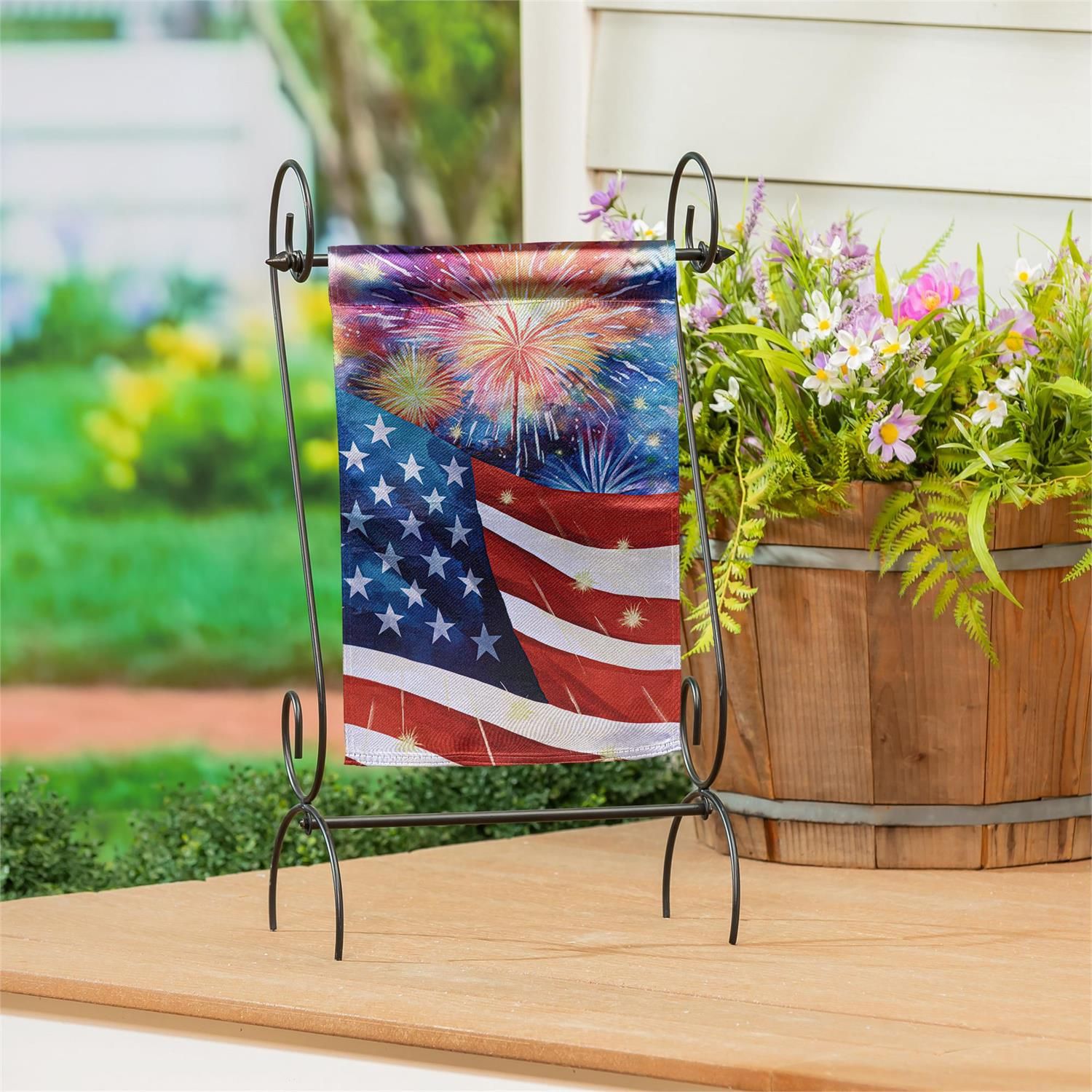American Classic Fireworks Lustre Garden Flag