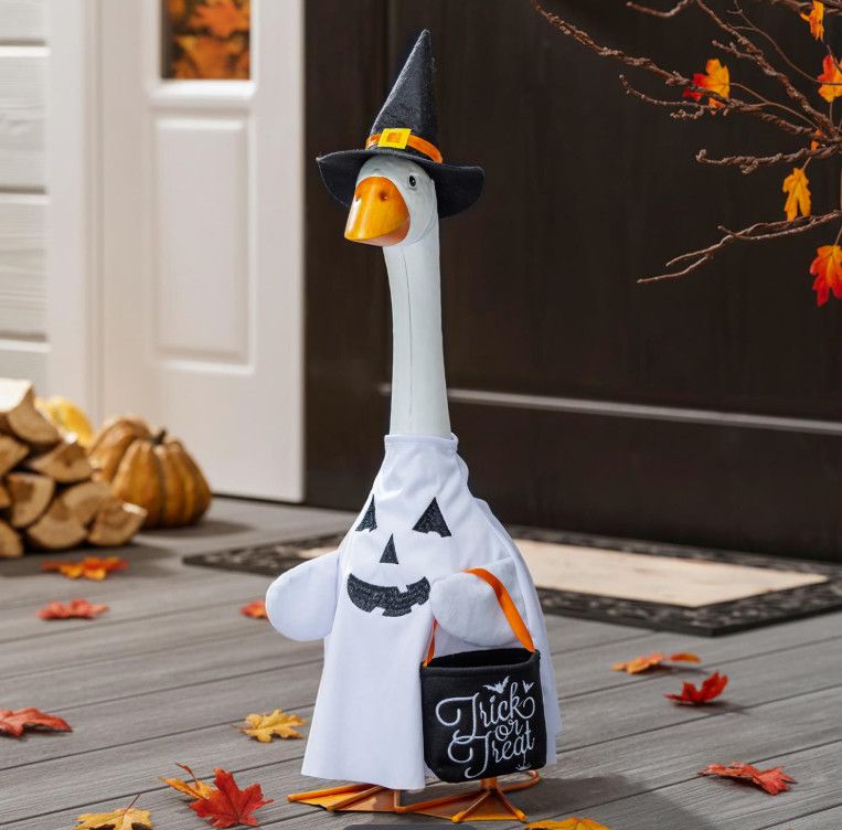 Porch Goose Outfit, Ghost
