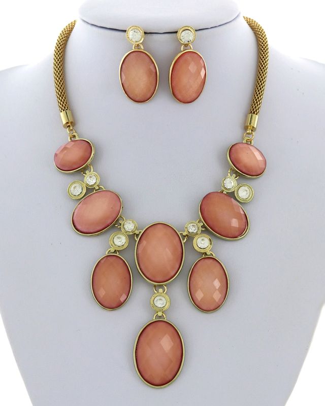 ACRYLIC NECKLACE &amp; EARRING SET