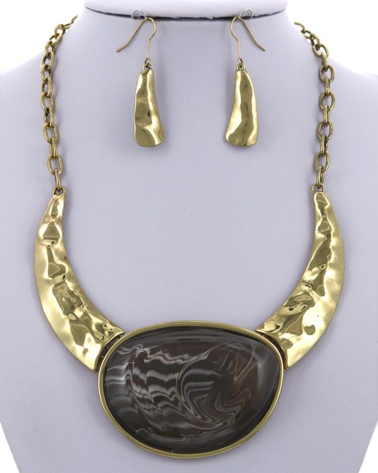 HAMMERED ACRYLIC  NECKLACE &amp; EARRING SET