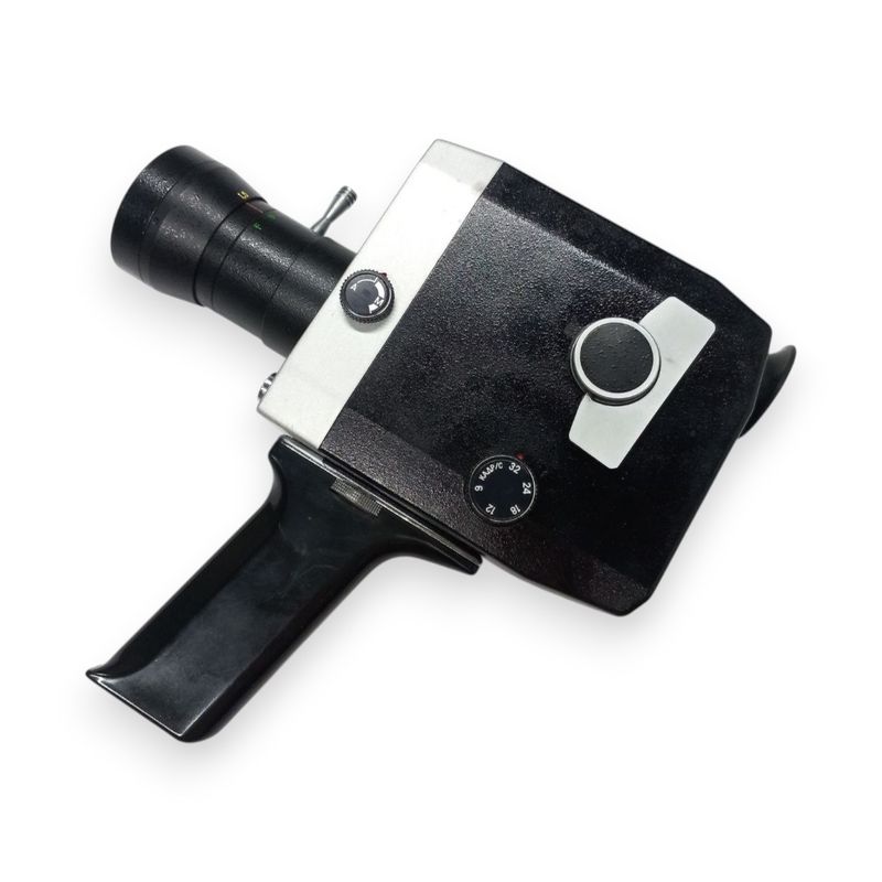 Quarz 1x8S-2 Soviet Super 8 Movie Camera