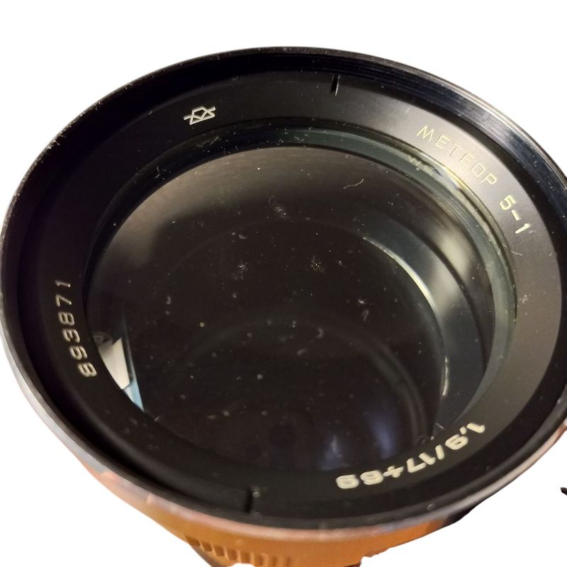Meteor 5-1 17-69mm f/1.9 Zoom Lens, M42 (For Parts)