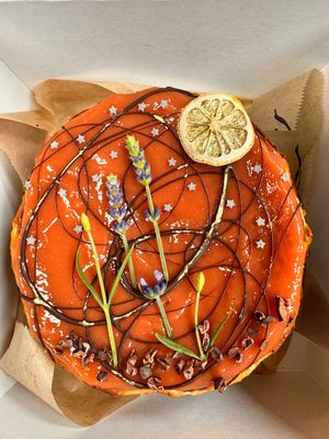 Whole Basque Guava Cheesecake 6in(8-12 Servings)