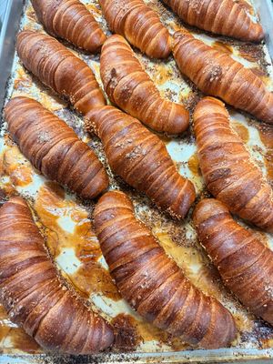 4 Croissant Salt Bread