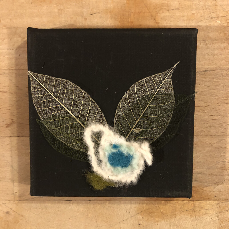 Yarn Art - Flower Lovely Blue 4x4”