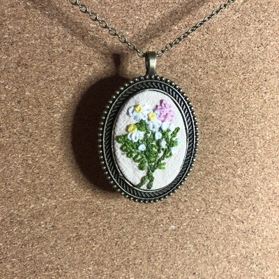 Spring Flower Embroidered Necklace - Daisy Hyacinth