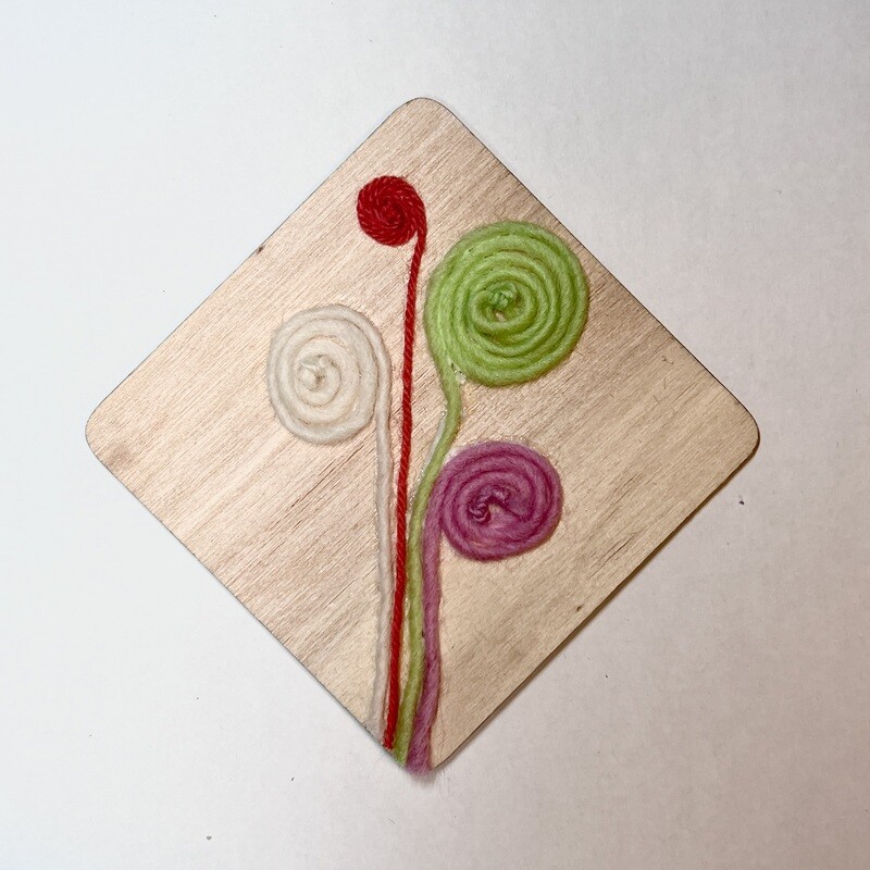 Fiddle Plant 2 Wall Hanging - Yarn Art 3.5x3.5"