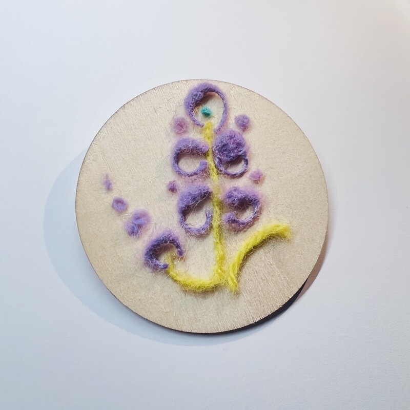 Lavender Purple Bloom Wall Hanging - Yarn Art 3.25"