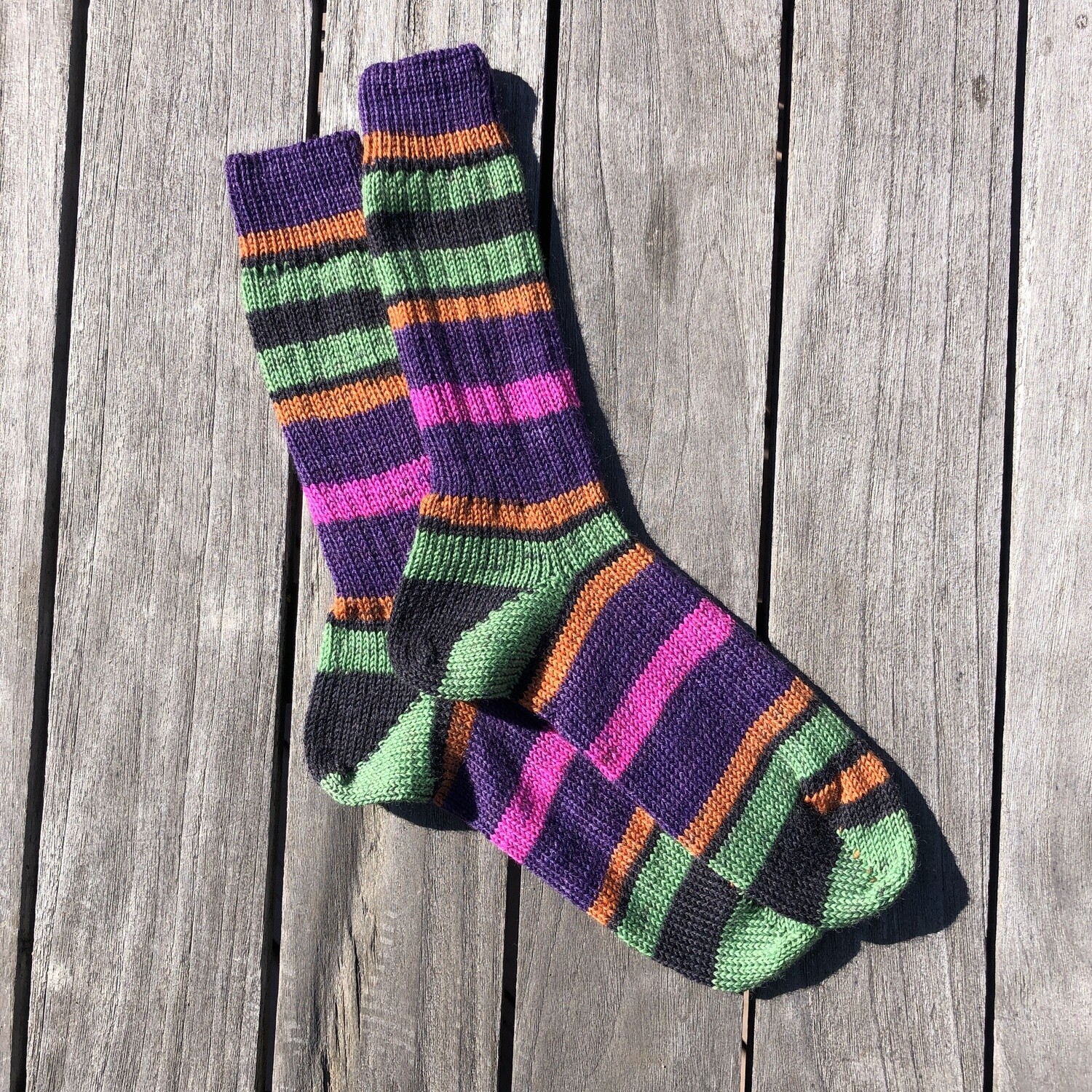 Woman's Crew Sock Size 9-10 Neon Purple