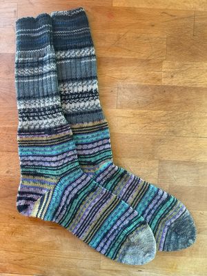 Men's Socks Size 11-12 - Sort Of Mismatched