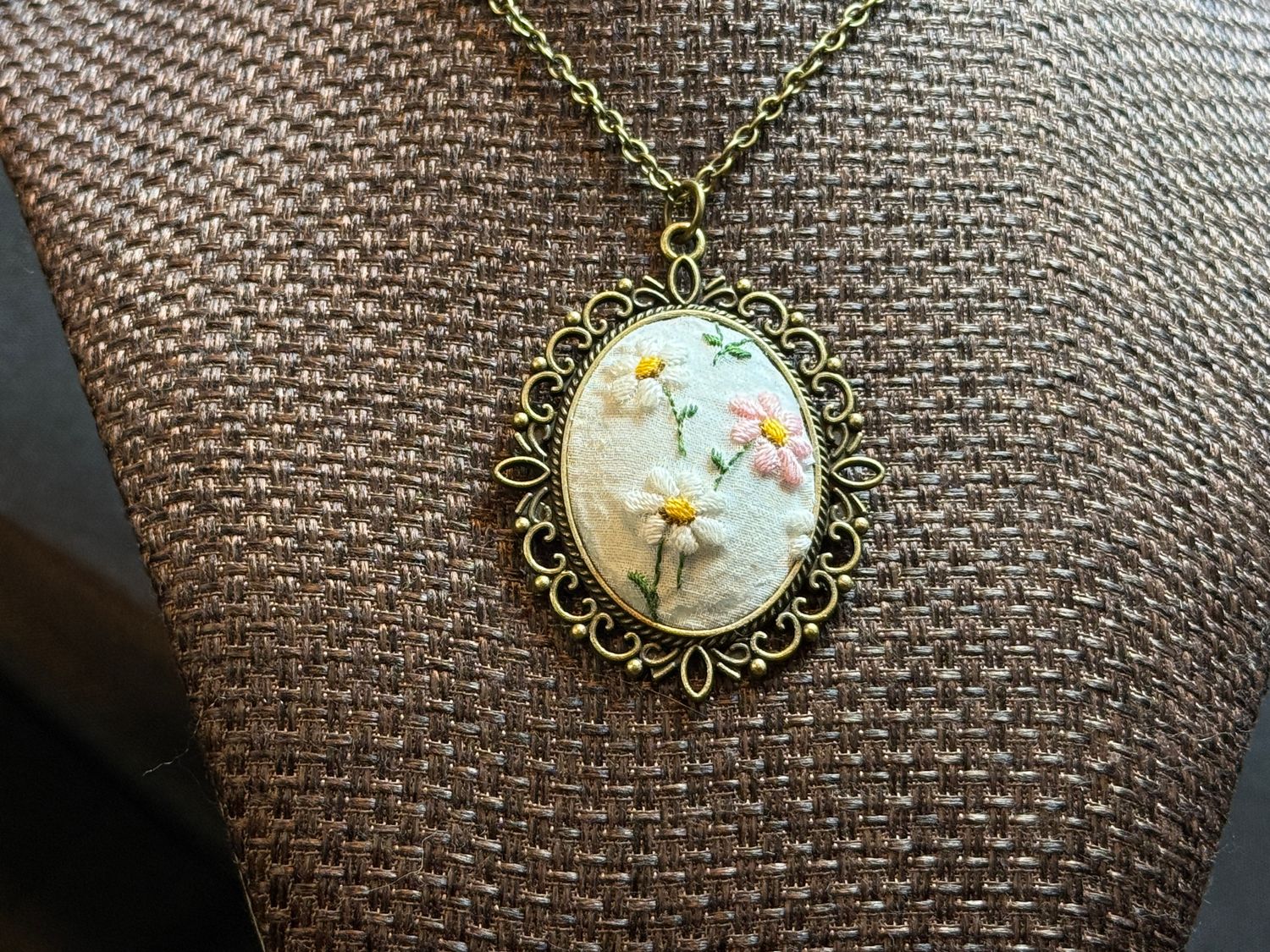$45.00 - Fancy Metal Flower Pendant Necklace