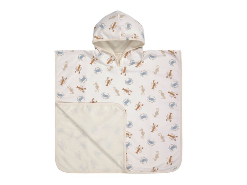 Poncho whale sea animals