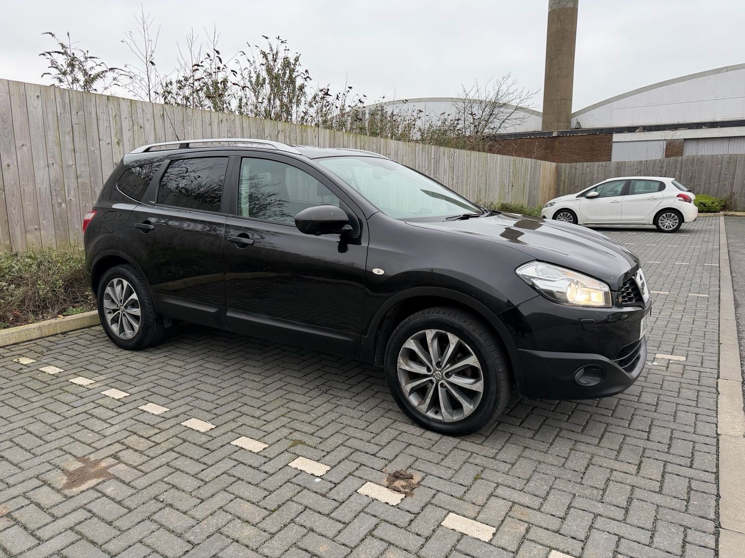 2012 Nissan Qashqai+2 Tekna  1.6 Petrol Manual