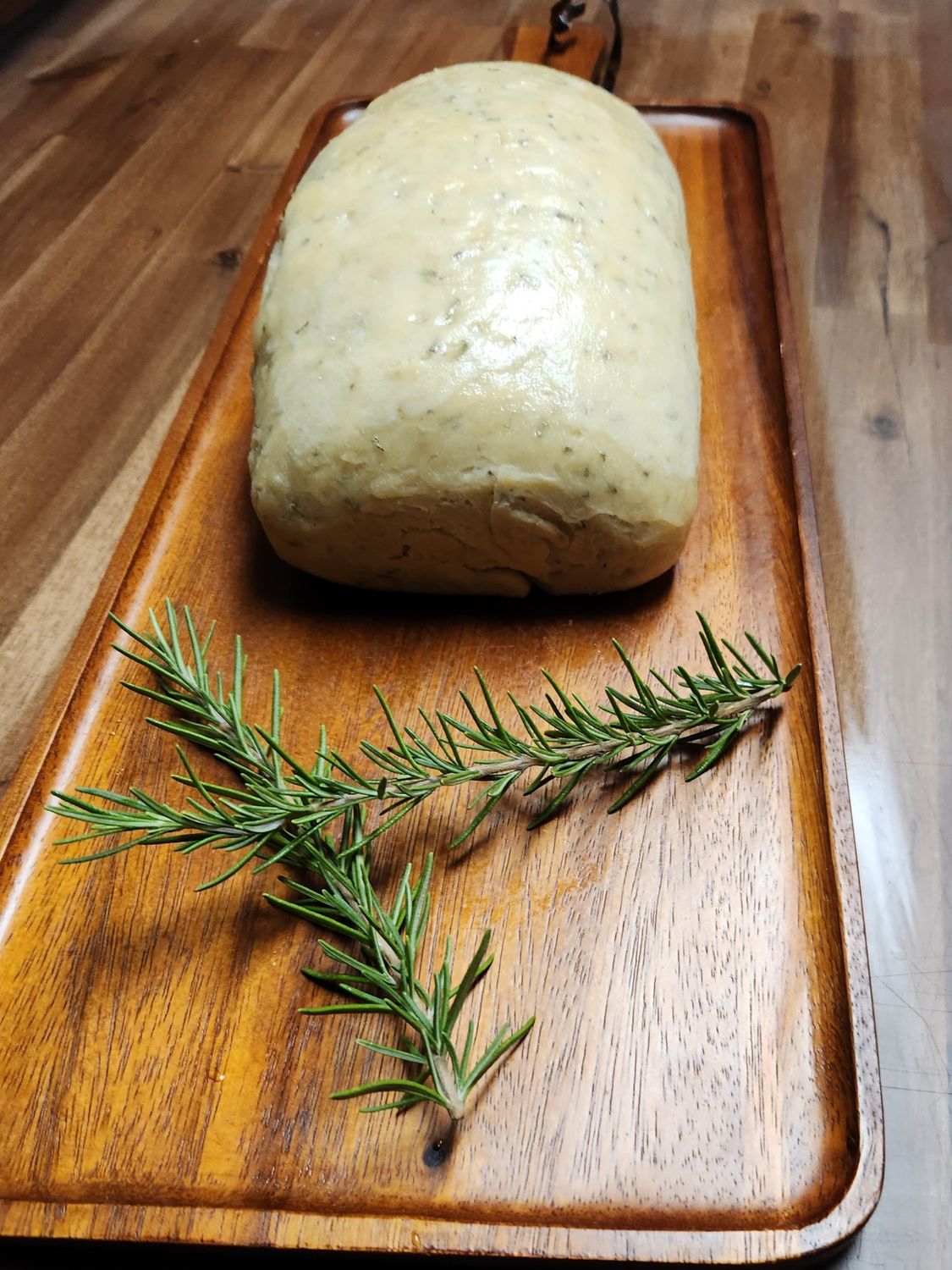 Lg Rosemary bread