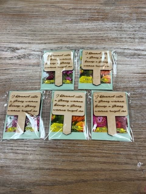 Mother&#39;s Day Plant Stake &amp; Seed Pack