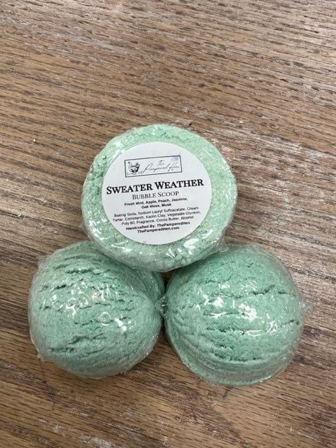 Sweater Weather Bubble Scoop Bath Bomb