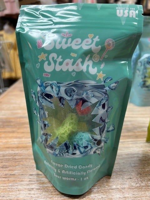 Freeze Dried Candy- Sour Worms (Sour Gummies)