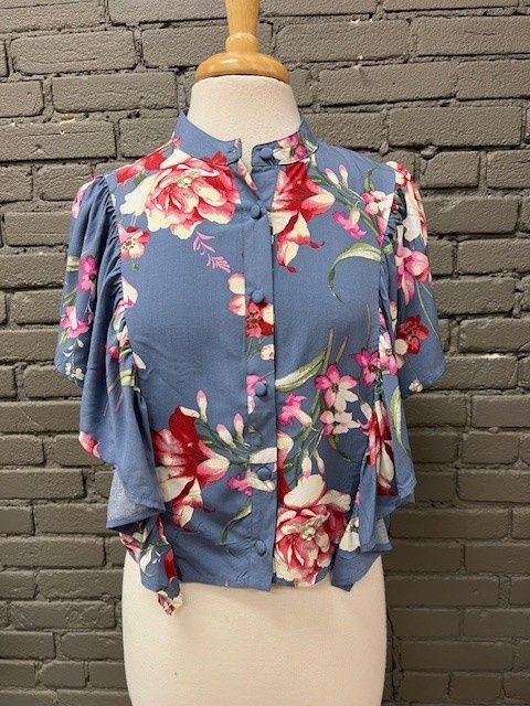 Finley Floral Button Ruffle Top, Size: Small