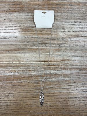 Silver Necklace w/ Oval Pendent