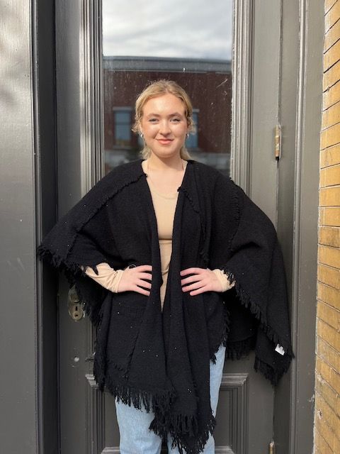 Whit Fringe Poncho- OneSize