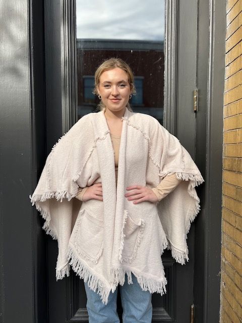 Whit Fringe Poncho- OneSize