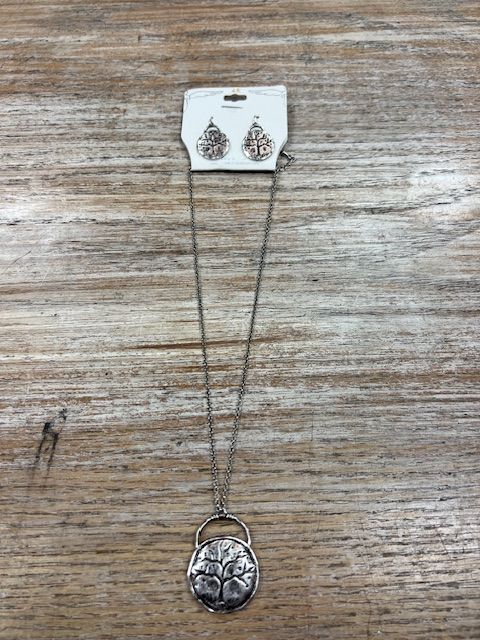 Silver Tree Circle Necklace