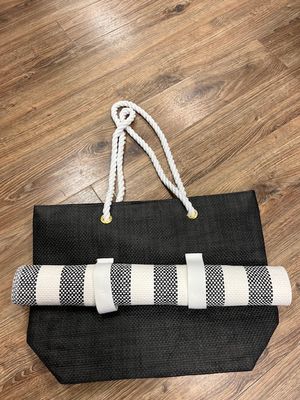 Black mat &amp; tote set