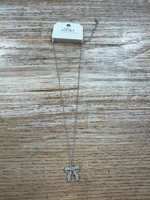Silver Pearl Bow Necklace