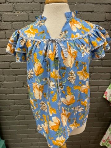 Kylie blue  piping printed top
