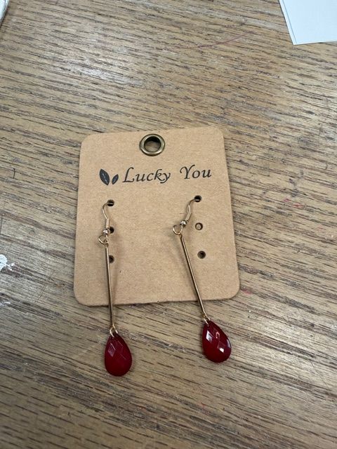 Gold Dangle Earrings w. Red