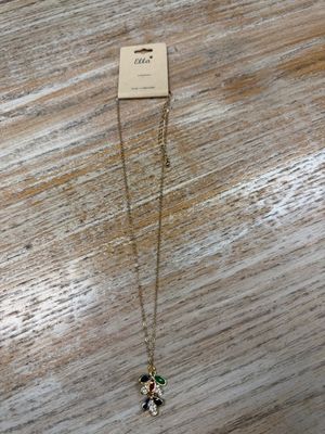 Gold Flower Pendant Necklace