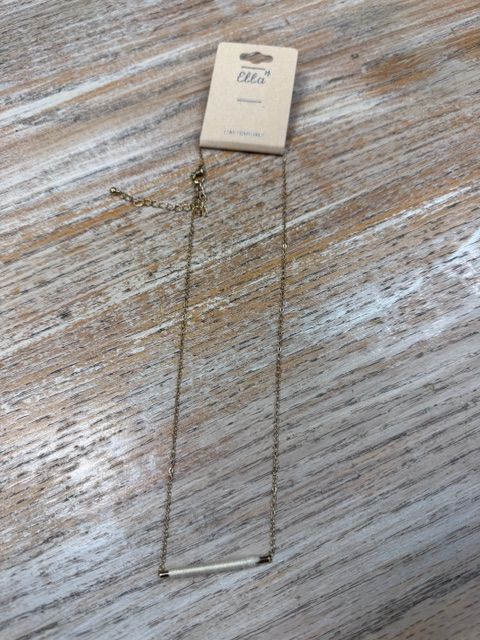 Gold Necklace w/Wrapped Bar