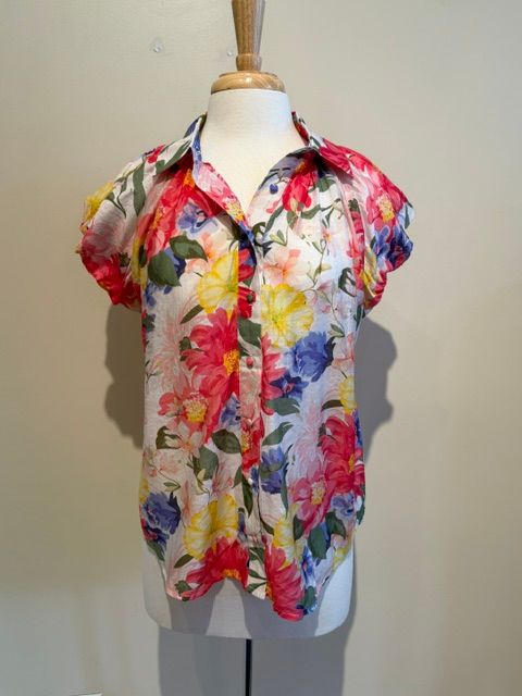 Shirley Floral Button Top
